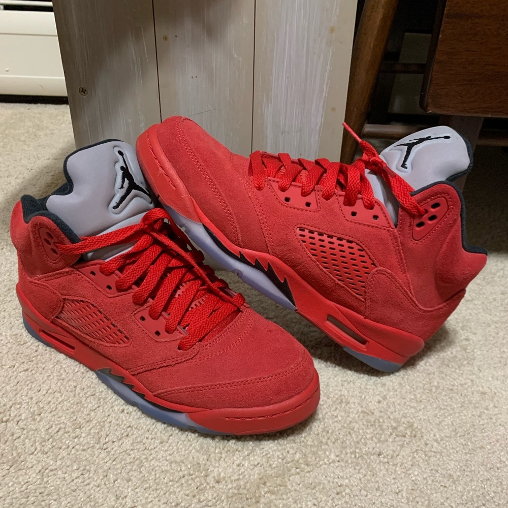 Boys Jordan 5 “Raging Bulls”